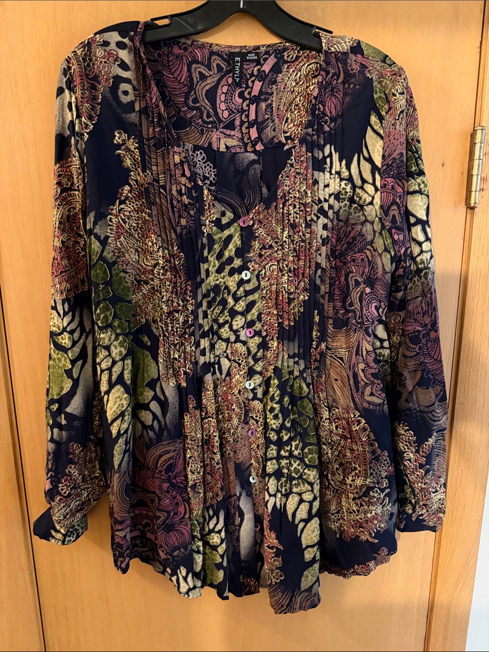 Ethyl Women’s Floral Paisley Mixed Print Button Up Blouse Top Size Small